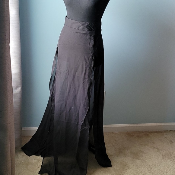 Boo hoo High-Waisted Swimsuit Coverup - Picture 3 of 3